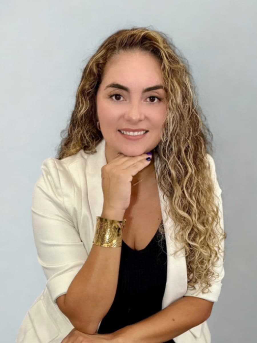 Maria Del Pilar Trujillo, Realtor & Business Broker